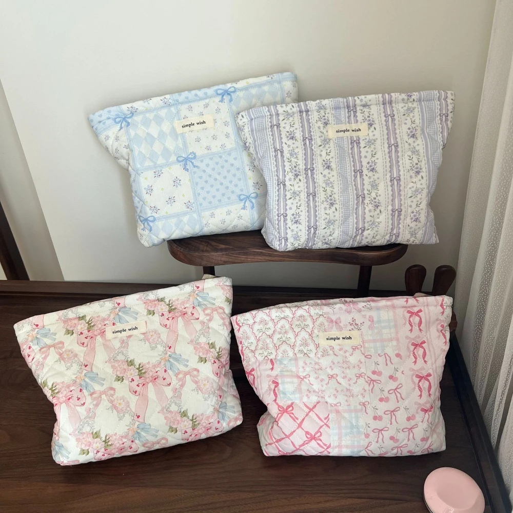 Large Capacity Cotton Makeup Bag Women Bow Floral Cosmetic Storage Bag Sweet Cute Travel Toiletry Bag Casual Ladies Organizer
Large Capacity Cotton Makeup Bag Women Bow Floral Cosmetic Storage Bag Sweet Cute Travel Toiletry Bag Casual Ladies Organizer