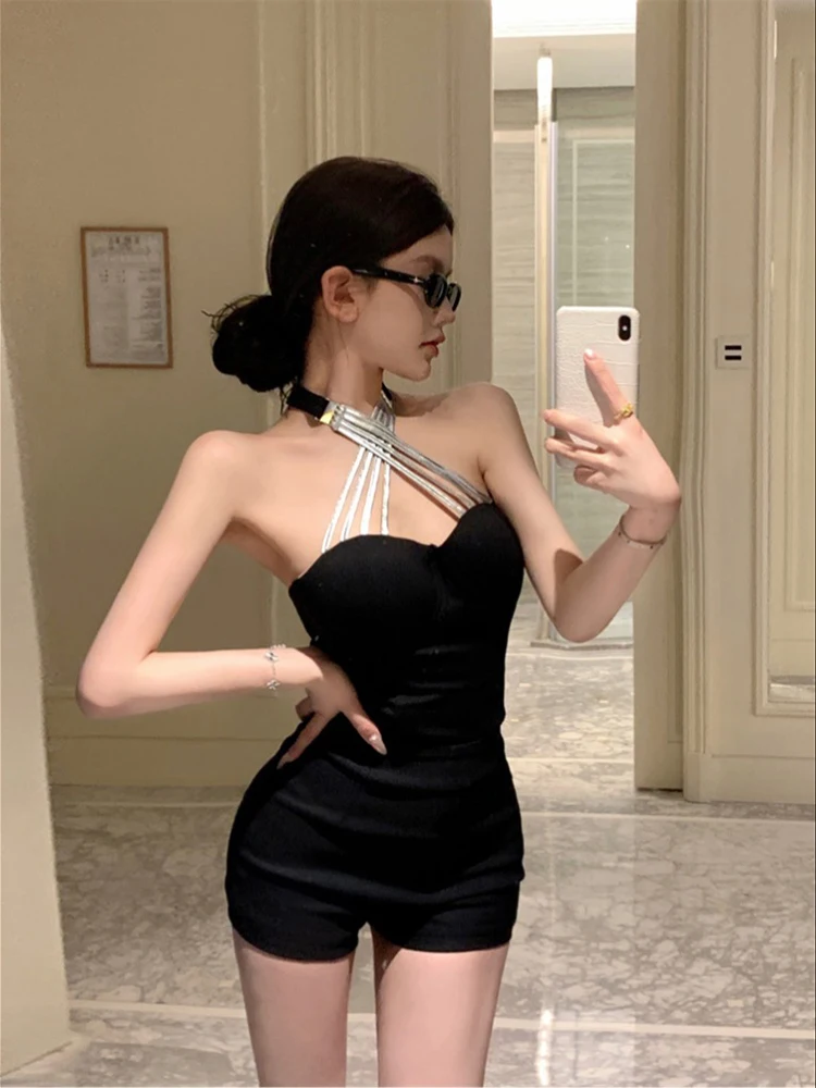 Spicy girl summer black sexy halter niche unique design sense camisole high waisted tight shorts casual two-piece set
Spicy girl summer black sexy halter niche unique design sense camisole high waisted tight shorts casual two-piece set