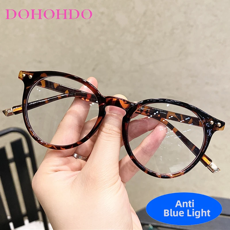 Round Frame Rivets Decoration Anti Blue Ray Glasses Women Fashion Luxury Designers Computer Play Games Eye Protection Eyewear
Round Frame Rivets Decoration Anti Blue Ray Glasses Women Fashion Luxury Designers Computer Play Games Eye Protection Eyewear
