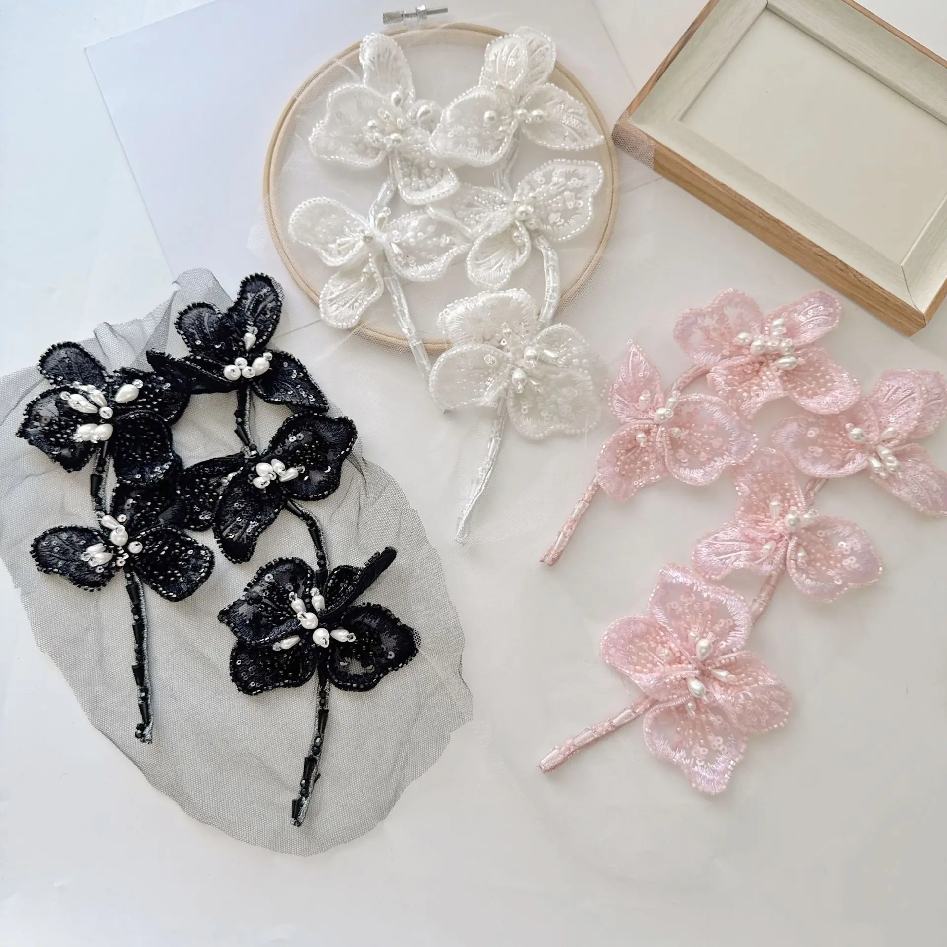 French Embroidery Hand Beaded Sequin Lace Applique Women Headwear Cheongsam Gown Wedding Dress Lolita Hand Sewn
French Embroidery Hand Beaded Sequin Lace Applique Women Headwear Cheongsam Gown Wedding Dress Lolita Hand Sewn