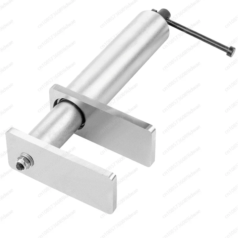 Universal four-piston brake pump return tool brake pad replacement T10145
Universal four-piston brake pump return tool brake pad replacement T10145