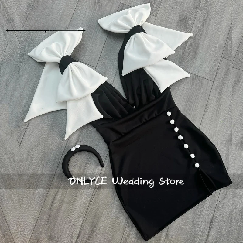 Customzied Mother of Bride Dress with a real figure hugging stretch fabric Detailed with buttons and bows Formal Gown
Customzied Mother of Bride Dress with a real figure hugging stretch fabric Detailed with buttons and bows Formal Gown