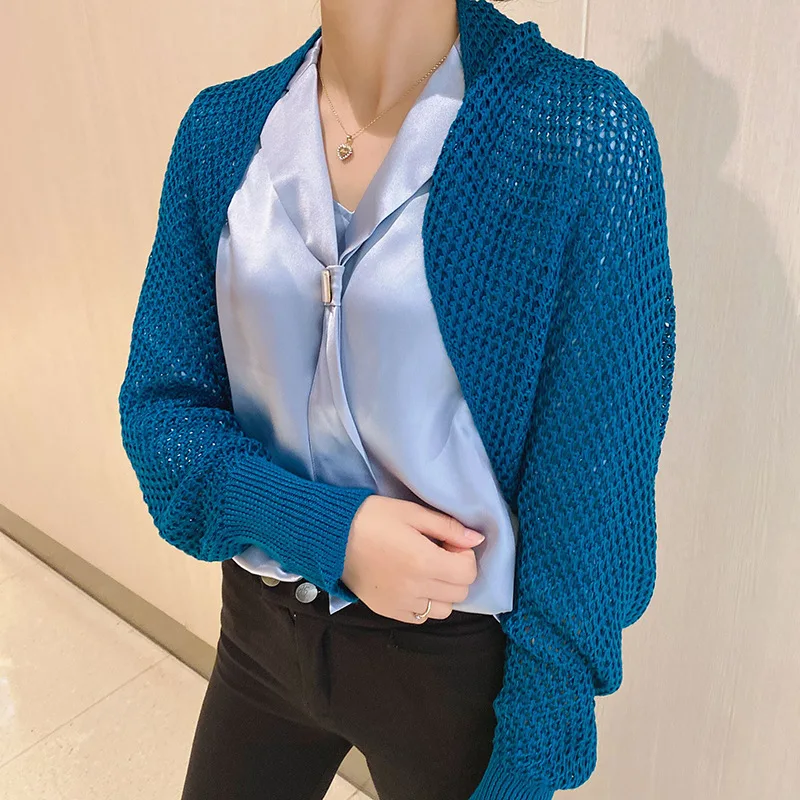 Sleeves Women's Ice Silk Solid Color Cervical Spine Protection Small Shawl Knitted Air Conditioning Knitted Shawl Capes Blue
Sleeves Women's Ice Silk Solid Color Cervical Spine Protection Small Shawl Knitted Air Conditioning Knitted Shawl Capes Blue
