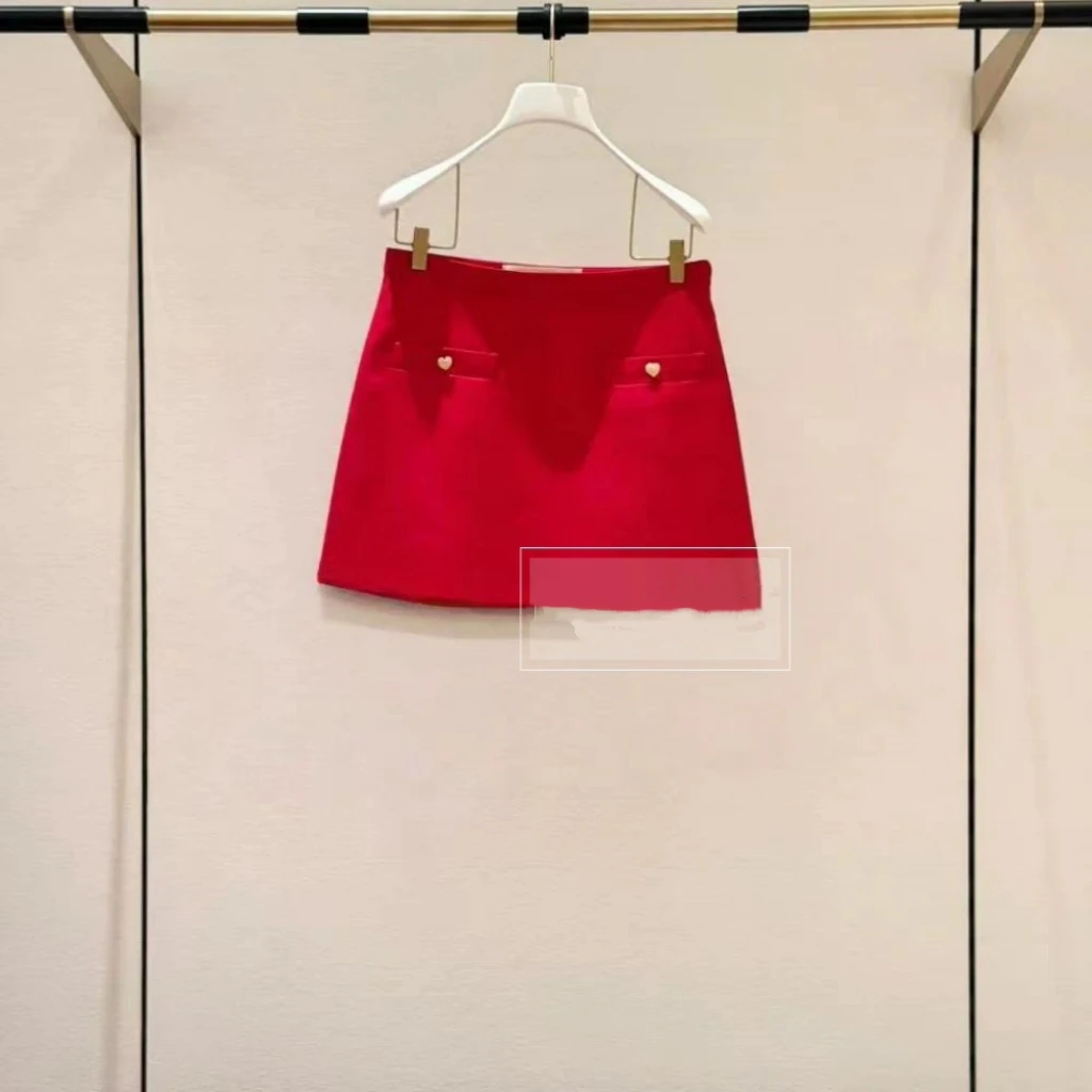 2025 New Women's High-Quality Versatile Red Heart Decorated Sweet Anti-Aging Skirt Commute Style A-Line Slim Fit High Waist
2025 New Women's High-Quality Versatile Red Heart Decorated Sweet Anti-Aging Skirt Commute Style A-Line Slim Fit High Waist