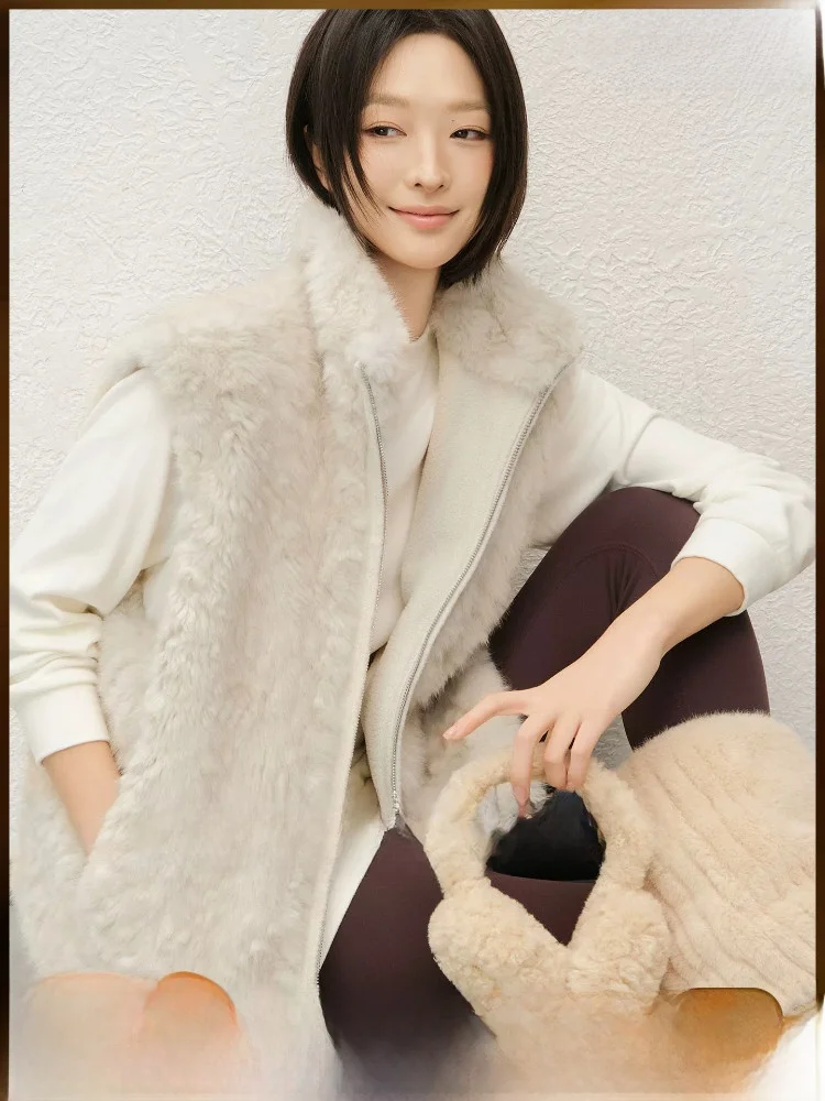 Meiyang Double-Sided Wearable Eco-Friendly Fur Vest Plush Ladies Jacket Polyester Fiber Loose Fit Regular Sleeve Zipper Closure
Meiyang Double-Sided Wearable Eco-Friendly Fur Vest Plush Ladies Jacket Polyester Fiber Loose Fit Regular Sleeve Zipper Closure