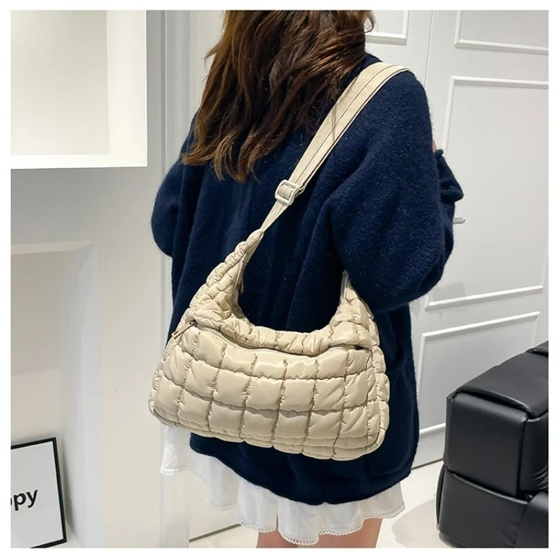 Black Quilted Puffer Hobo Bag with Front Pocket, Casual Style for Travel Gym Work School Daily Evening Weekend Trip Use
Black Quilted Puffer Hobo Bag with Front Pocket, Casual Style for Travel Gym Work School Daily Evening Weekend Trip Use