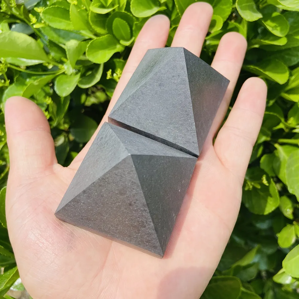 Handmade Shungite Pyramid, Natural Polished Crystal Mineral, Healing Energy Stone Home Decor Craft Ornament Collection Gift
Handmade Shungite Pyramid, Natural Polished Crystal Mineral, Healing Energy Stone Home Decor Craft Ornament Collection Gift
