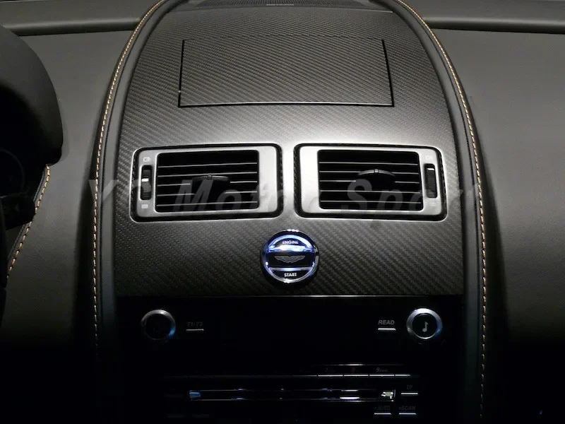 Внутренняя отделка из сухого углеродного волокна, подходит для 2006-2015 Aston Martin V8 V12 Vantage & S, объемная панель приборной панели MT с механической коробкой передач
Внутренняя отделка из сухого углеродного волокна, подходит для 2006-2015 Aston Martin V8 V12 Vantage & S, объемная панель приборной панели MT с механической коробкой передач