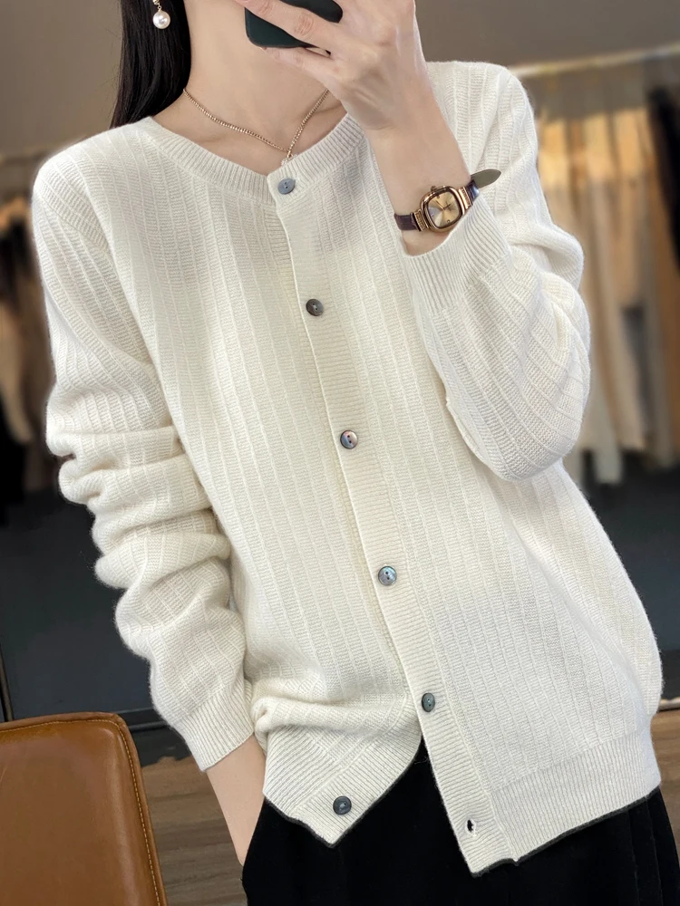 Spring Autumn Women's Cardigan 100% Wool Knitted Sweater Round Collar Causal Cardigans Full Sleeve Loose Large Size Women Shirt
Spring Autumn Women's Cardigan 100% Wool Knitted Sweater Round Collar Causal Cardigans Full Sleeve Loose Large Size Women Shirt