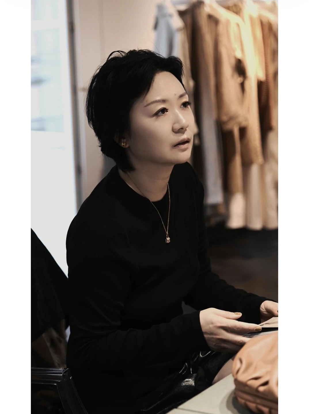 TOFOD Platinum Wool 48um Precision Spun Long Sve Knitted T-irt Ceiling High Elastici Soft Casual Loose Fit Women's Top
TOFOD Platinum Wool 48um Precision Spun Long Sve Knitted T-irt Ceiling High Elastici Soft Casual Loose Fit Women's Top