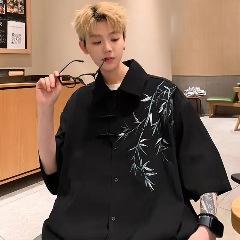 New Chinese Style Bamboo Embroidery Short Sleeve Shirt Men's Summer Hanfu Button Tang Costume Dao Pao Outerwear Casual Shirt
New Chinese Style Bamboo Embroidery Short Sleeve Shirt Men's Summer Hanfu Button Tang Costume Dao Pao Outerwear Casual Shirt