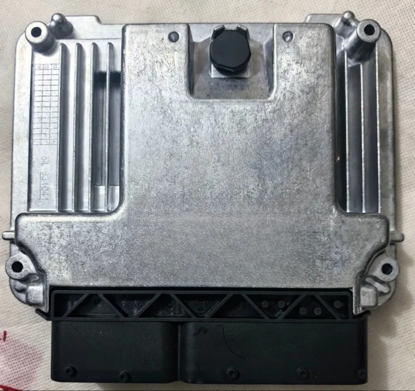 1pcs ECU Part Number: 0281012193 (Genuine) Features DPF functionality; customizable data.
1pcs ECU Part Number: 0281012193 (Genuine) Features DPF functionality; customizable data.