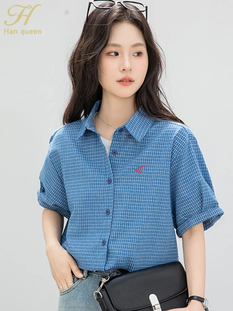 H Han Queen 2025 Summer Elegant Plaid Blouses Simple Office Lady Blouse Short Sleeve Tops Casual Korean OL Loose Blouses Women
H Han Queen 2025 Summer Elegant Plaid Blouses Simple Office Lady Blouse Short Sleeve Tops Casual Korean OL Loose Blouses Women