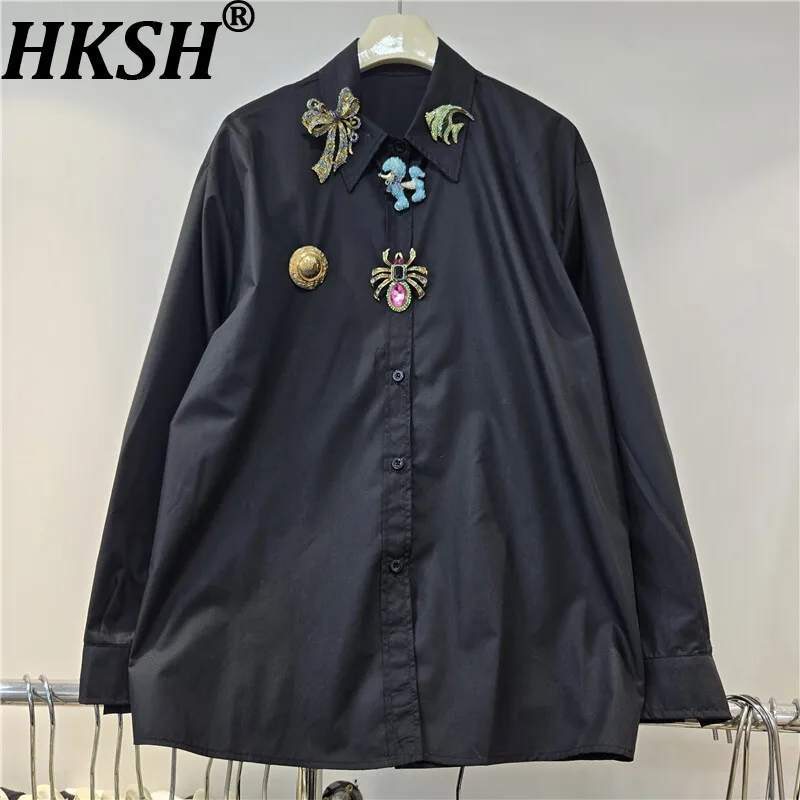 HKSH весенне-осенняя новая женская рубашка с трехмерными шипами и бриллиантами на пуговицах с длинными рукавами, элегантные шикарные топы, блузка Tide HK13273
HKSH весенне-осенняя новая женская рубашка с трехмерными шипами и бриллиантами на пуговицах с длинными рукавами, элегантные шикарные топы, блузка Tide HK13273