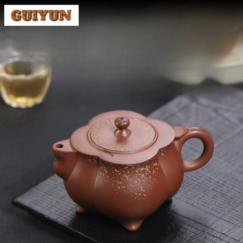 200ml High-end Yixing Purple Clay Teapots Handmade Four-legged Lotus Petal Pot Raw Ore Purple Mud Kettle Chinese Zisha Tea Set
200ml High-end Yixing Purple Clay Teapots Handmade Four-legged Lotus Petal Pot Raw Ore Purple Mud Kettle Chinese Zisha Tea Set