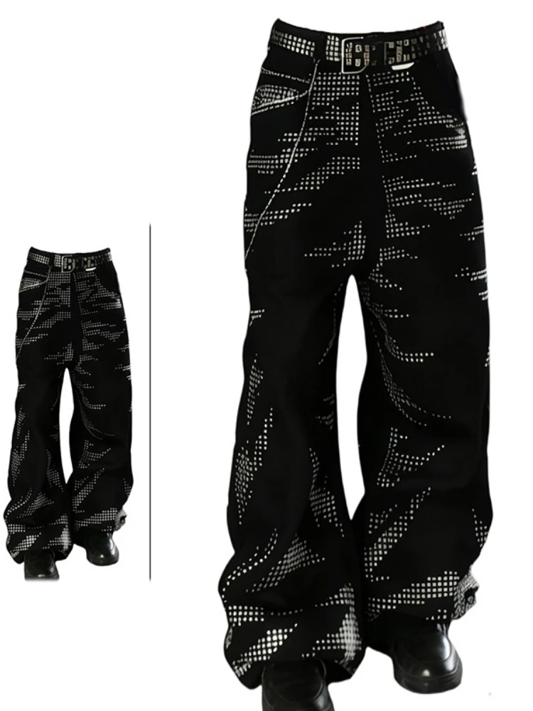 Fashionable street heavy industry diamond hot stamping black jeans women's new street loose wide leg curved knife pants
Fashionable street heavy industry diamond hot stamping black jeans women's new street loose wide leg curved knife pants