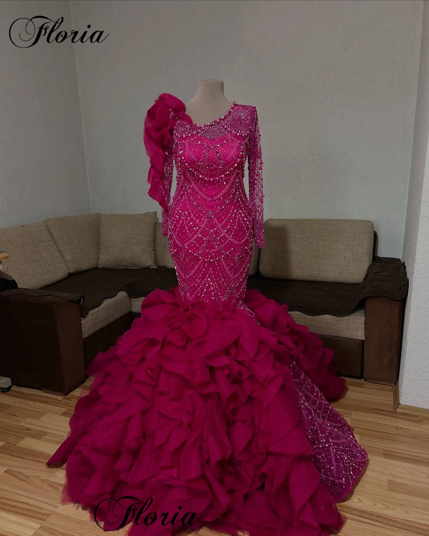 Beaded Fuchsia Celebrity Dresses Mermaid Long Sleeves Evening Gowns Vintage Prom Party Dresses Vestidos De Noche Customized
Beaded Fuchsia Celebrity Dresses Mermaid Long Sleeves Evening Gowns Vintage Prom Party Dresses Vestidos De Noche Customized