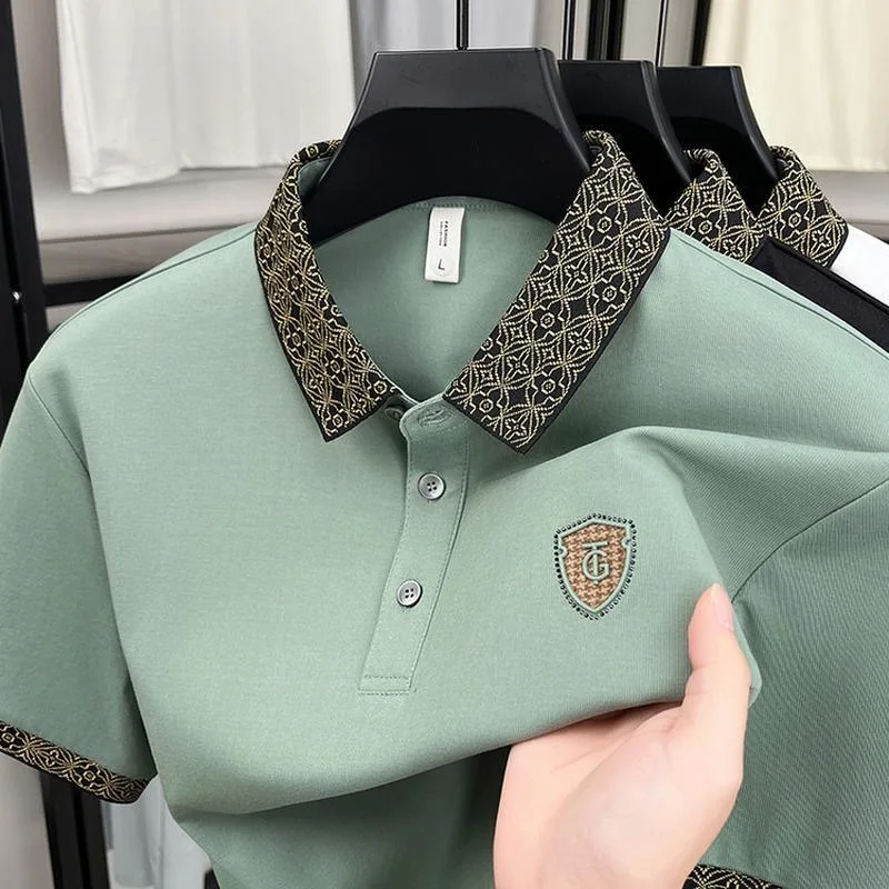 Высококлассный бренд эмблема вышивка поло рубашка мужчина короткие рукава воздухопроницаемость комфорт летняя мода жаккардовый перевернутый воротник футболка
Высококлассный бренд эмблема вышивка поло рубашка мужчина короткие рукава воздухопроницаемость комфорт летняя мода жаккардовый перевернутый воротник футболка