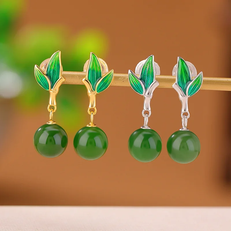 Серьги-гвоздики из стерлингового серебра 925 пробы с позолотой Hetian Bi Jade, национальный тренд, эмалированный узел, круглые серьги-гвоздики из бисера
Серьги-гвоздики из стерлингового серебра 925 пробы с позолотой Hetian Bi Jade, национальный тренд, эмалированный узел, круглые серьги-гвоздики из бисера