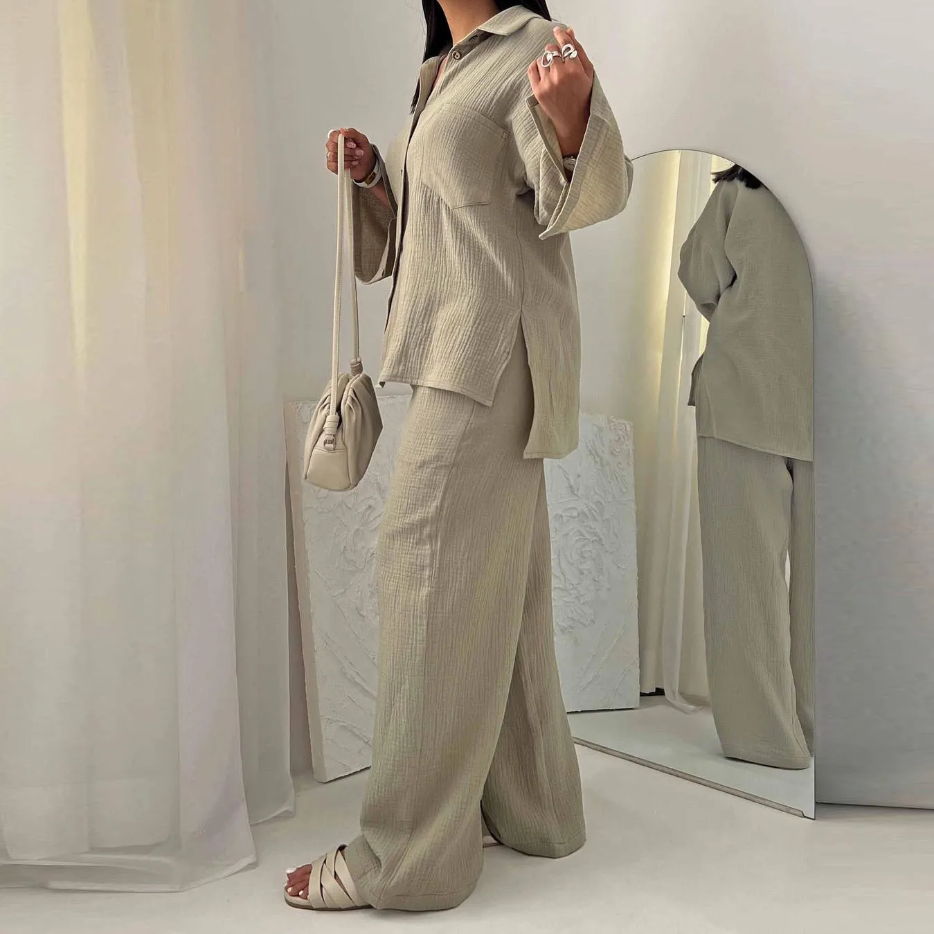 Large size wrinkled cloth long-sleeved shirt high waist wide-leg pants suit fashionable, simple and versatile temperament elegan
Large size wrinkled cloth long-sleeved shirt high waist wide-leg pants suit fashionable, simple and versatile temperament elegan