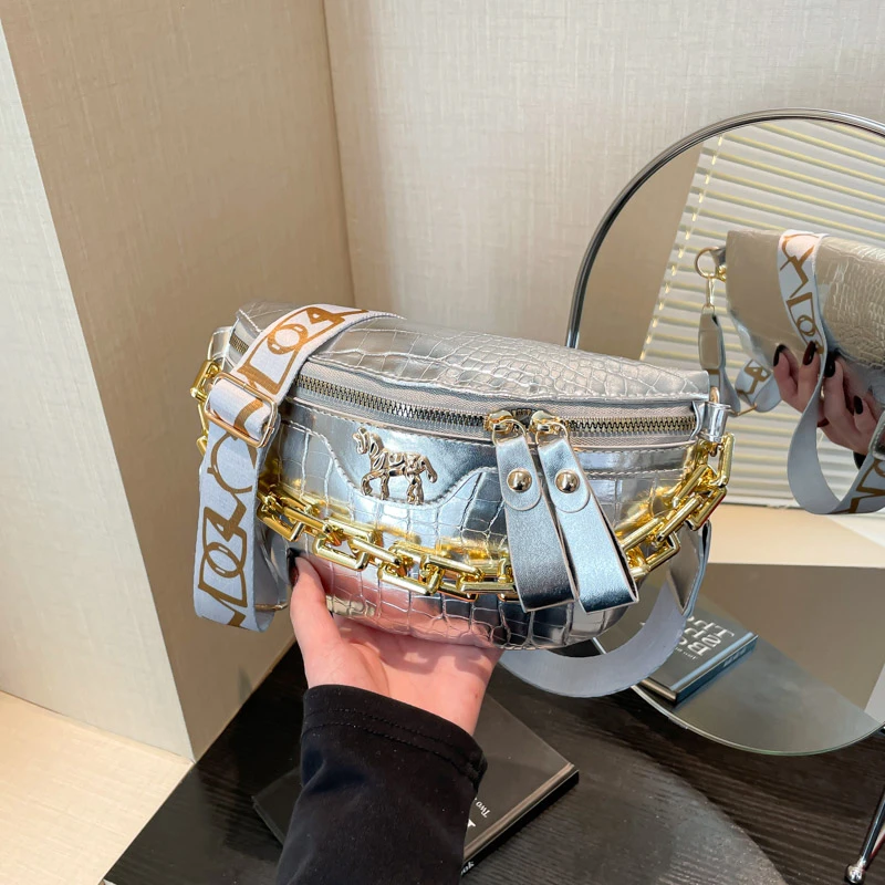 Thick Chain Women's Waist Bag Designer Silver Handbag Pu Leather Fanny Pack Fashion Shoulder Crossbody Chest Bag Female Belt Bag
Thick Chain Women's Waist Bag Designer Silver Handbag Pu Leather Fanny Pack Fashion Shoulder Crossbody Chest Bag Female Belt Bag