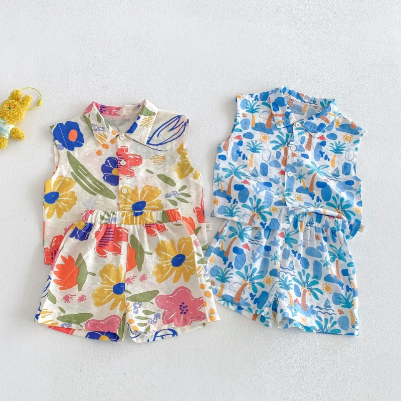 Children's Beach Breeze 2026 New Summer Full Print Collar Sleeveless Top and Same Color Shorts Two-piece Set
Children's Beach Breeze 2026 New Summer Full Print Collar Sleeveless Top and Same Color Shorts Two-piece Set