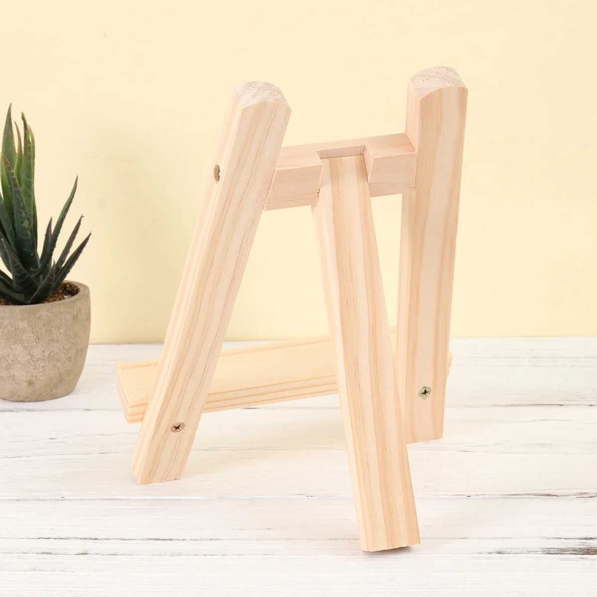 2Pcs Mini Wooden Easel Durable Triangle Photo Frame Painting Rack for Students Wooden Easel Mini Storage Rack
2Pcs Mini Wooden Easel Durable Triangle Photo Frame Painting Rack for Students Wooden Easel Mini Storage Rack