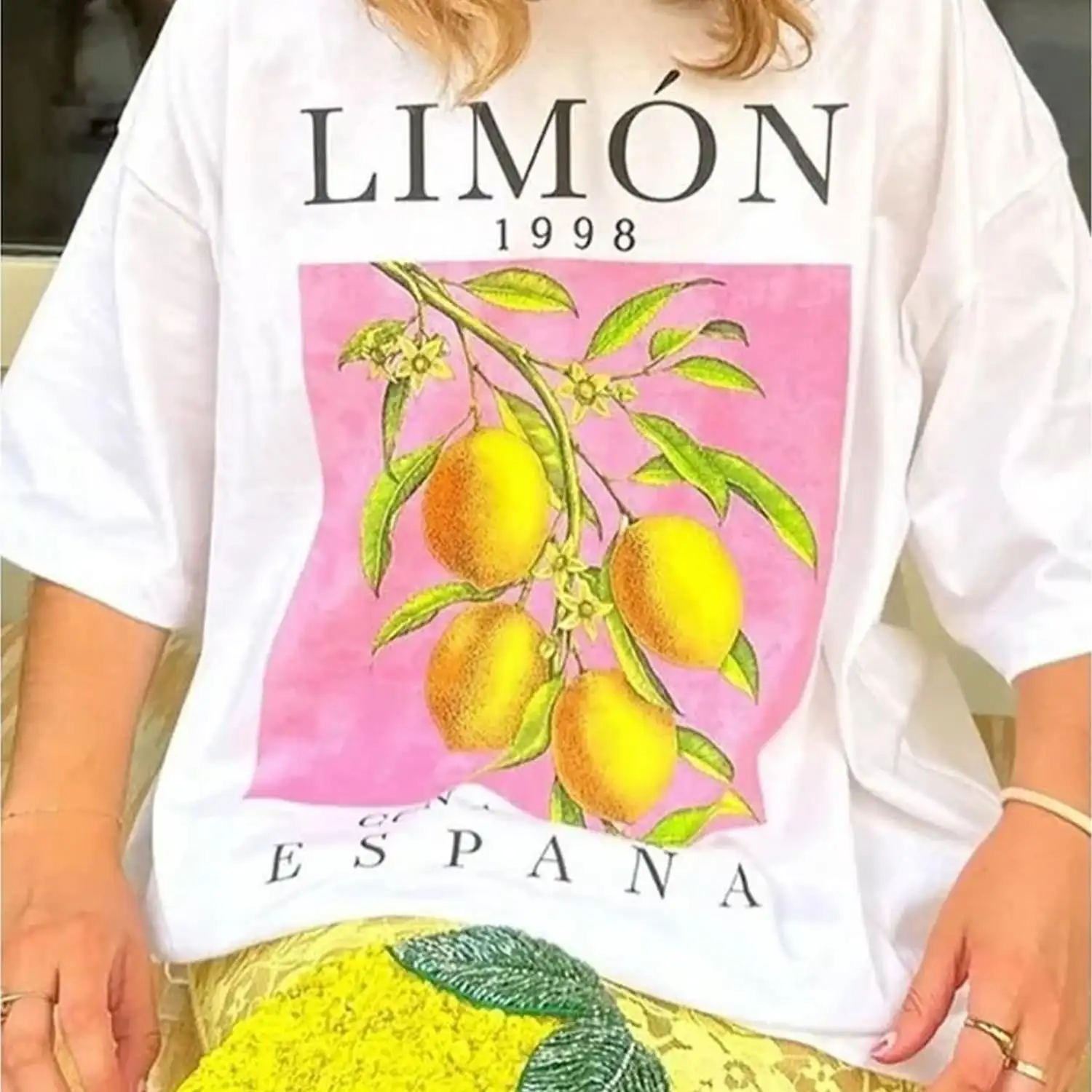 Vintage Cute Lemon Fruit Print T-Shirt - Short Sleeve Aesthetic Oversized Street Style Top Cotton Clothing
Vintage Cute Lemon Fruit Print T-Shirt - Short Sleeve Aesthetic Oversized Street Style Top Cotton Clothing
