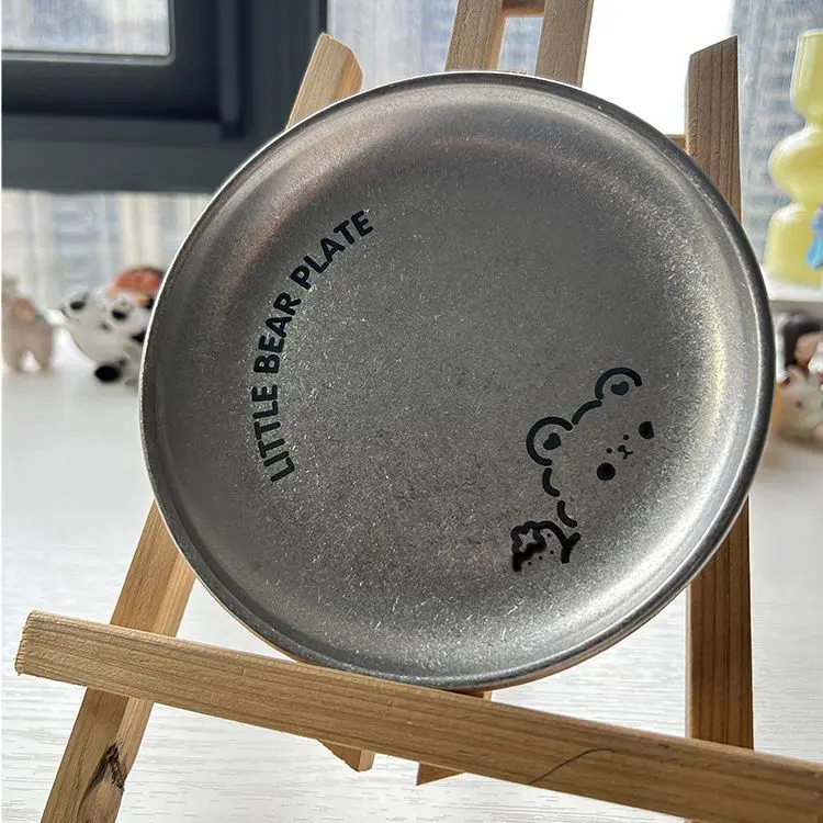 Retro Stainless Steel Round Dish Cute Cartoon Teddy Bear Western Dinner Plate Barbecue Light Luxury Retro Korean Style
Retro Stainless Steel Round Dish Cute Cartoon Teddy Bear Western Dinner Plate Barbecue Light Luxury Retro Korean Style