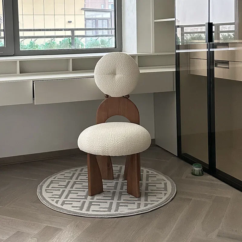 Designer Nordic Dining Chair Makeup High Back Bedroom Dining Chair Vintage Solid Wood Sillas De Comedor Home Furniture
Designer Nordic Dining Chair Makeup High Back Bedroom Dining Chair Vintage Solid Wood Sillas De Comedor Home Furniture