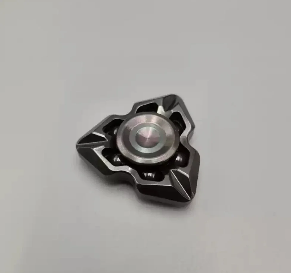 USED EDC LARK Reincarnation2.0 zirconium alloy fingertip gyroscope Decompression toys
USED EDC LARK Reincarnation2.0 zirconium alloy fingertip gyroscope Decompression toys