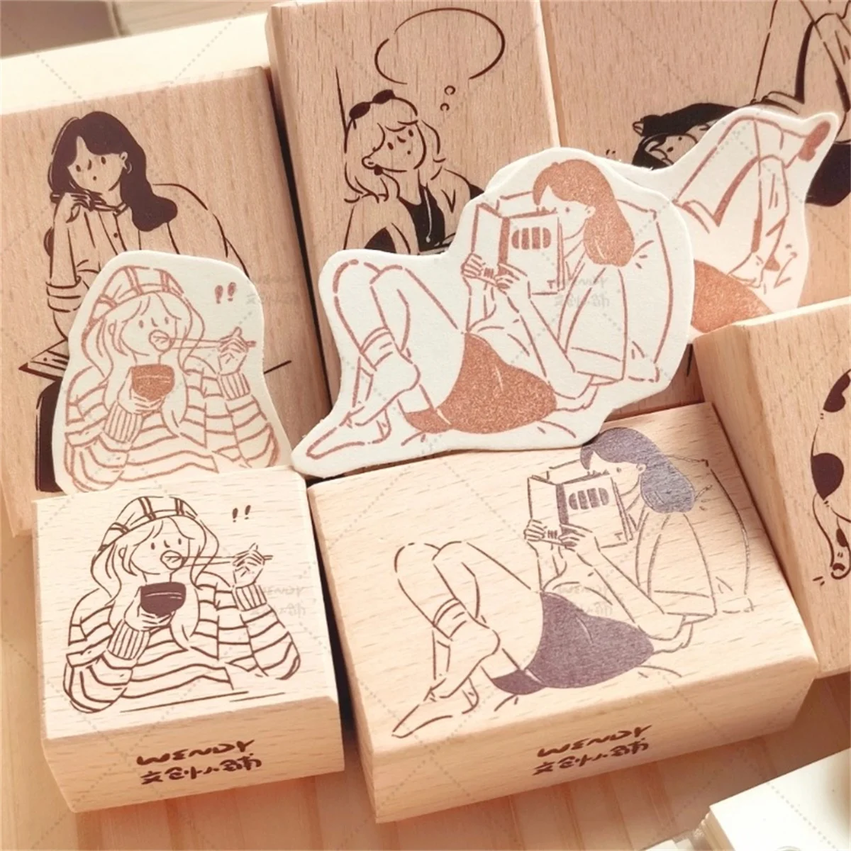 Винтажный деревянный резиновый штамп Wendy Studio для повседневной жизни для девочек, изготовление карточек для скрапбукинга своими руками
Винтажный деревянный резиновый штамп Wendy Studio для повседневной жизни для девочек, изготовление карточек для скрапбукинга своими руками