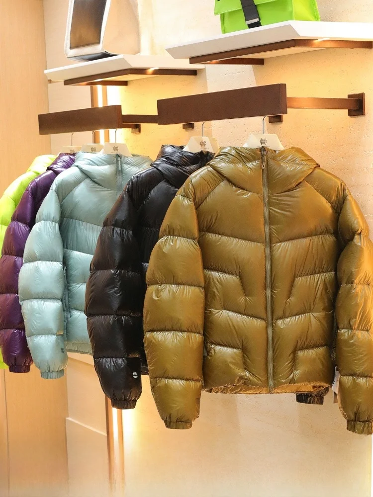 Snow Mountain Series 5000GT Ultra-Thi down Jaet 90% White Goose down Hooded Bread Sle Puffer Coat for Men And Women
Snow Mountain Series 5000GT Ultra-Thi down Jaet 90% White Goose down Hooded Bread Sle Puffer Coat for Men And Women