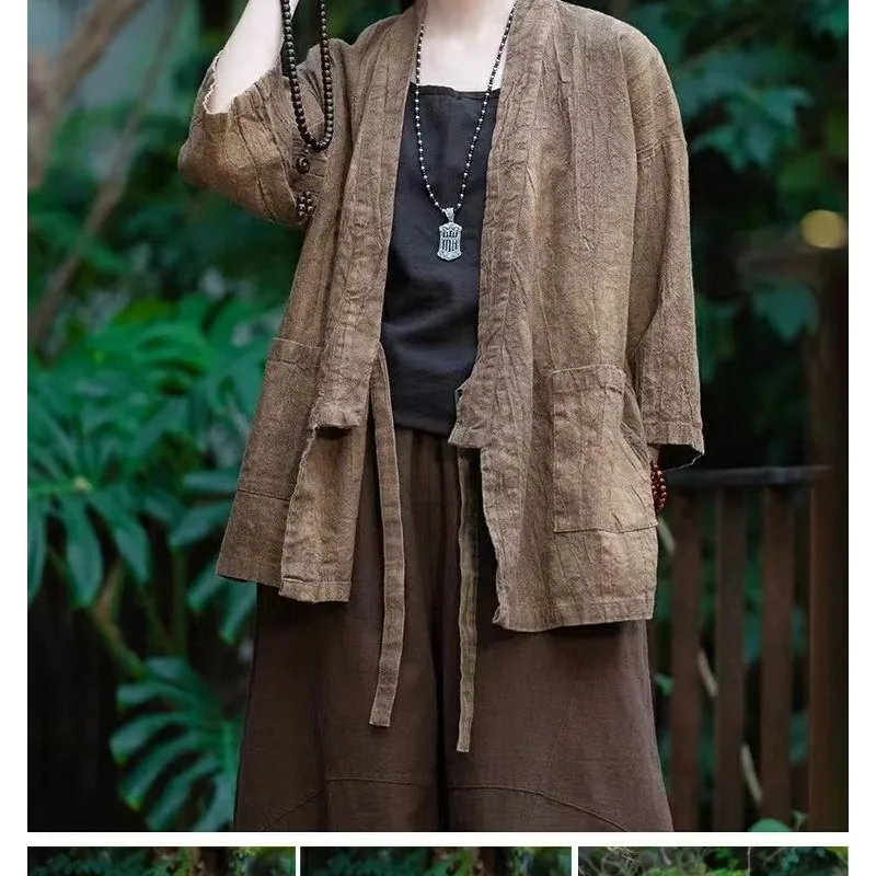 Женская повседневная куртка в китайском стиле из хлопка и льна, винтажная, с запахом спереди, свободного кроя, в стиле дзен, для чаепития, улучшенная версия ханьфу, для ранней осени
Женская повседневная куртка в китайском стиле из хлопка и льна, винтажная, с запахом спереди, свободного кроя, в стиле дзен, для чаепития, улучшенная версия ханьфу, для ранней осени