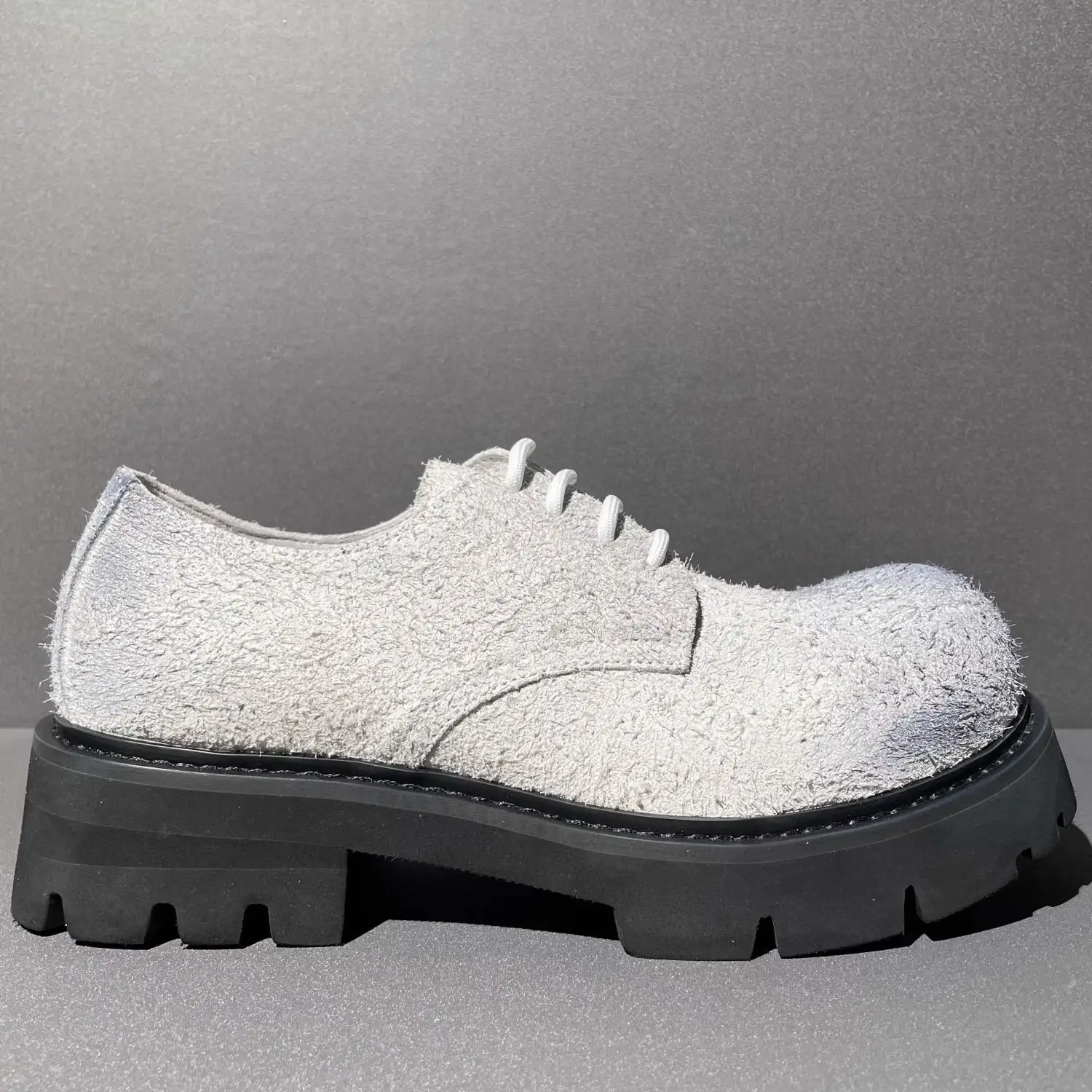 2025 Commuter Leather Men's White Platform Heightening Big Head Do Old British Style Fur Spring and Autumn Thin Derby Shoes
2025 Commuter Leather Men's White Platform Heightening Big Head Do Old British Style Fur Spring and Autumn Thin Derby Shoes