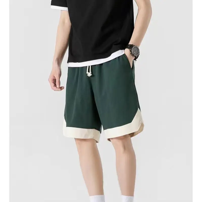 2024 Summer New Sports Knee Length Men's Spliced Contrast Color Drawstring Elastic Waist Casual Loose Breathable Wide Leg Shorts
2024 Summer New Sports Knee Length Men's Spliced Contrast Color Drawstring Elastic Waist Casual Loose Breathable Wide Leg Shorts