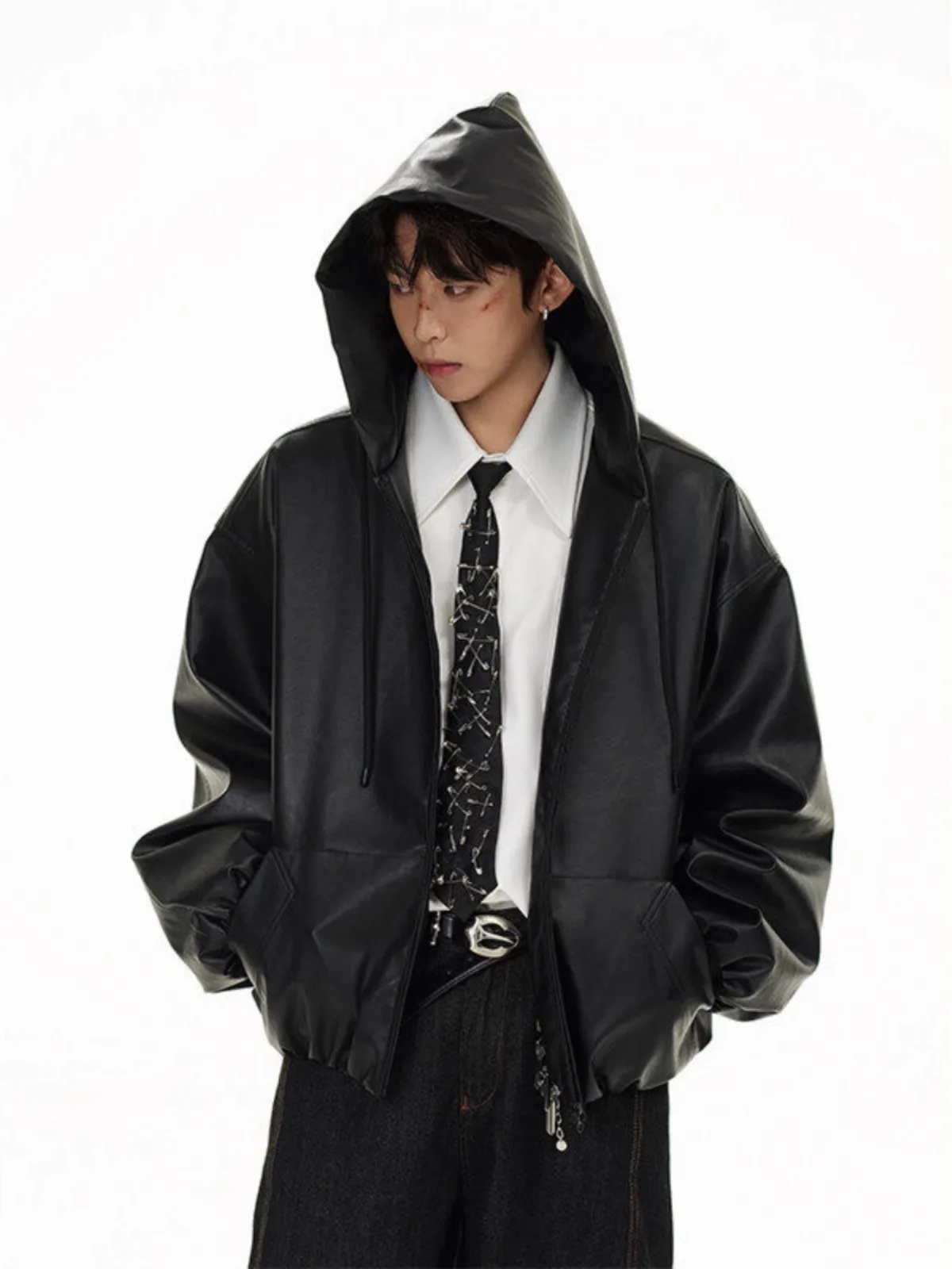 Мужская кожаная куртка Cleanfit American Style, черная, мотоциклетная, с капюшоном, в стиле бейсбольной формы, весенняя, модная, из полиэстера
Мужская кожаная куртка Cleanfit American Style, черная, мотоциклетная, с капюшоном, в стиле бейсбольной формы, весенняя, модная, из полиэстера