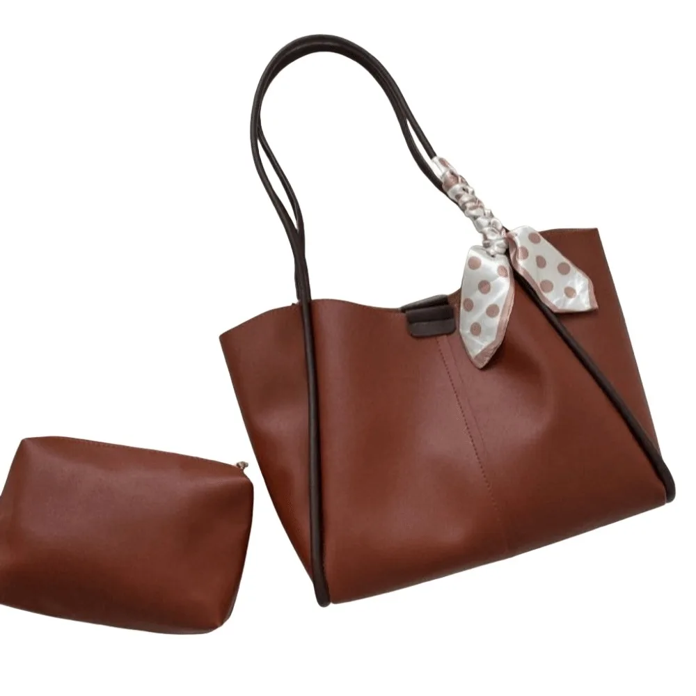 Tote Bag Women PU Shoulder Bag with Small Bag PU Leather Silk Scarf Straps Handbag Portable Korean Style PU Underarm Bag
Tote Bag Women PU Shoulder Bag with Small Bag PU Leather Silk Scarf Straps Handbag Portable Korean Style PU Underarm Bag