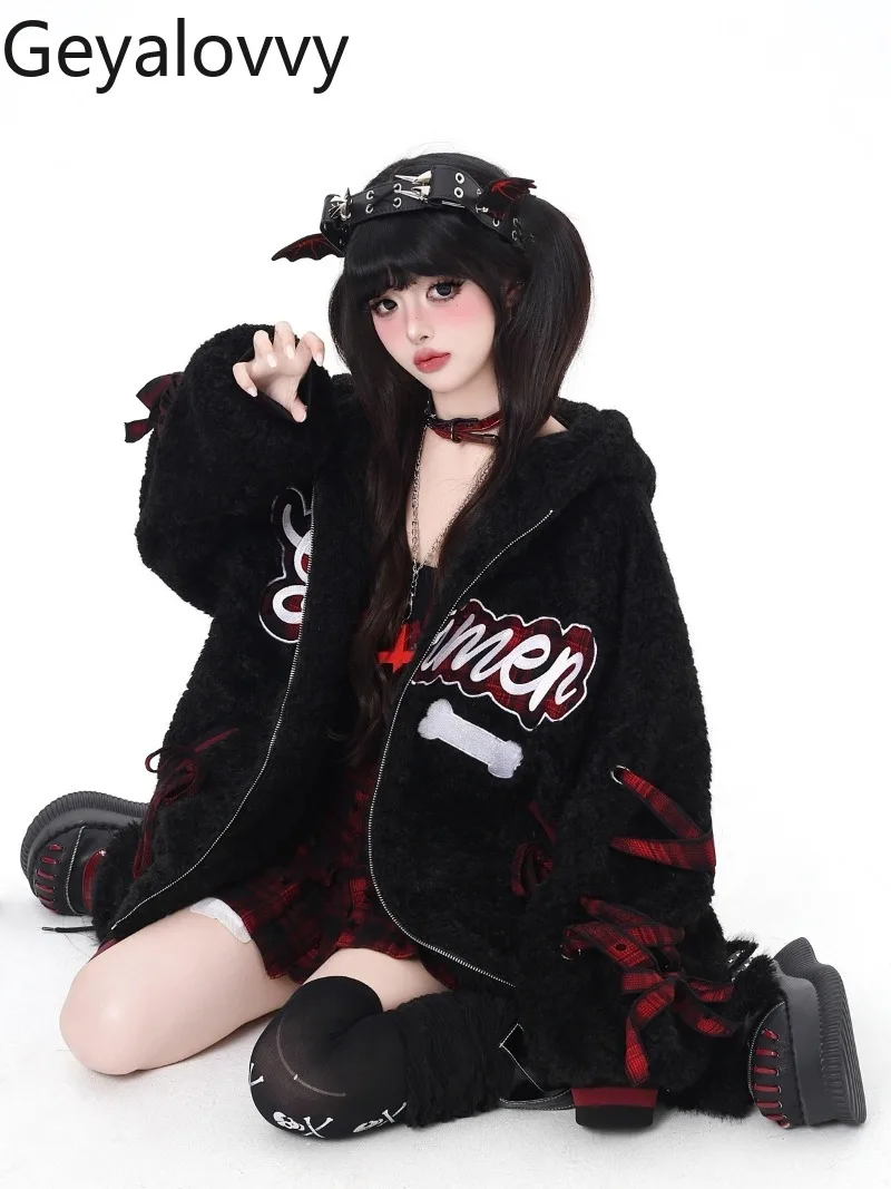 Autumn Winter New Original Letter Strap Design Thickened Lamb Wool Coat Sweet Girls Versatile Loose Hooded Zipper Jacket
Autumn Winter New Original Letter Strap Design Thickened Lamb Wool Coat Sweet Girls Versatile Loose Hooded Zipper Jacket