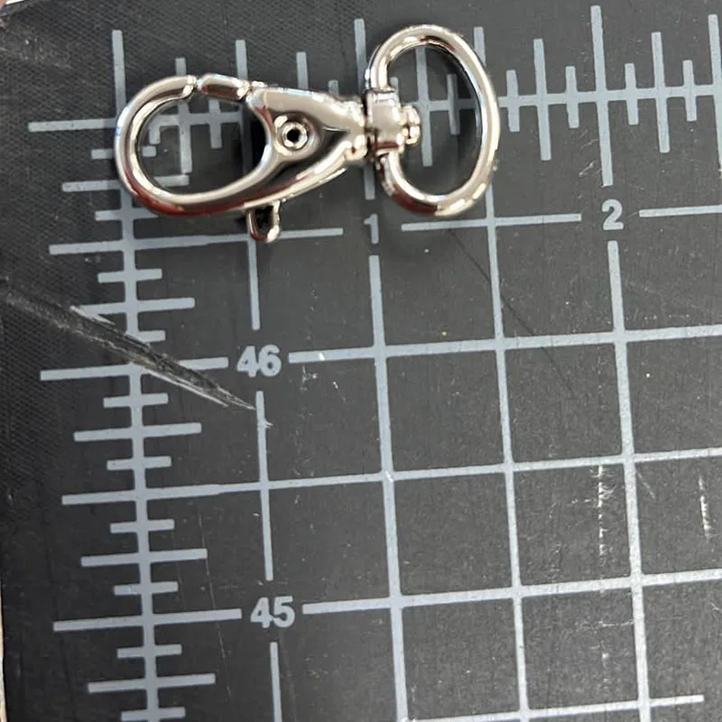 Bags Strap Buckles Metal Lobster Clasp for Handbag Keychain Swivel Trigger Clips Snap Hook DIY Accessory
Bags Strap Buckles Metal Lobster Clasp for Handbag Keychain Swivel Trigger Clips Snap Hook DIY Accessory
