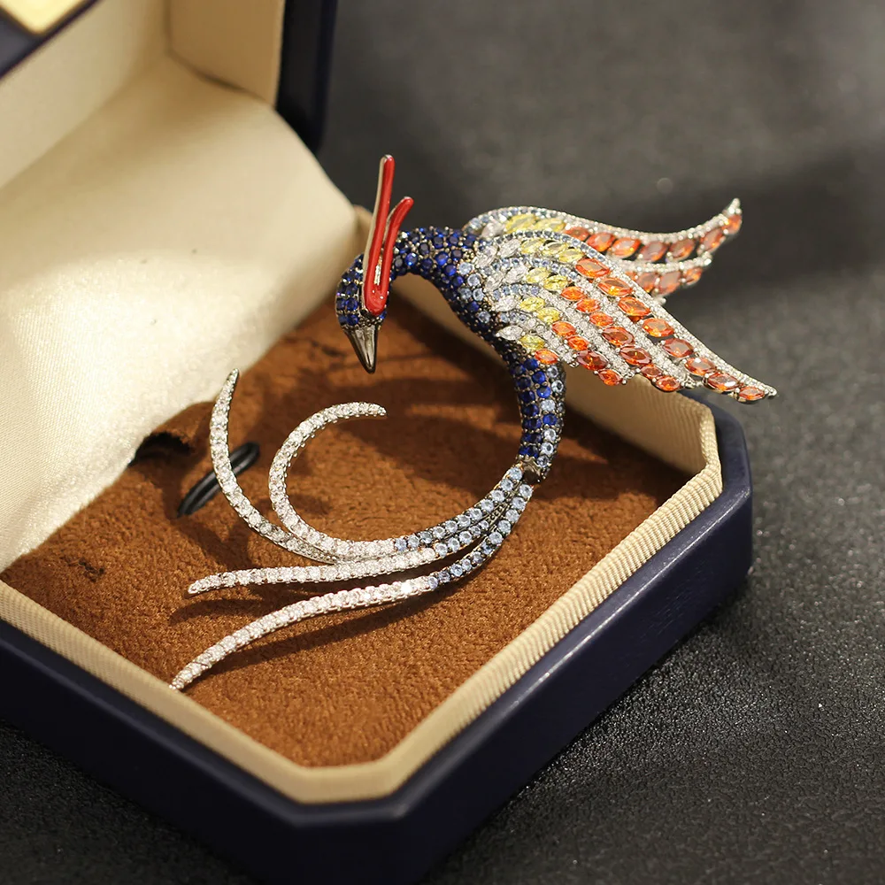 Retro inlaid Colorful Diamond Lively Flying Bird Brooch Heavy Industry High-end Animal Phoenix Pin Clothing for Men and Women
Retro inlaid Colorful Diamond Lively Flying Bird Brooch Heavy Industry High-end Animal Phoenix Pin Clothing for Men and Women