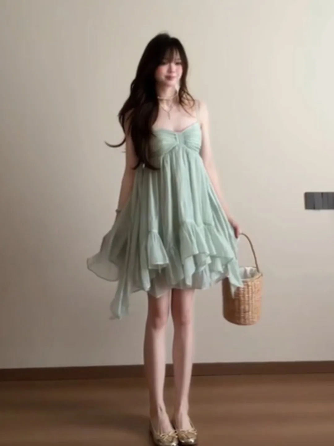 Summer Unique Puffy Uneven Short Skirt Design Sensation Dress Cotton Gentle Style Loose Waist No Sleeve Women's Dress
Summer Unique Puffy Uneven Short Skirt Design Sensation Dress Cotton Gentle Style Loose Waist No Sleeve Women's Dress