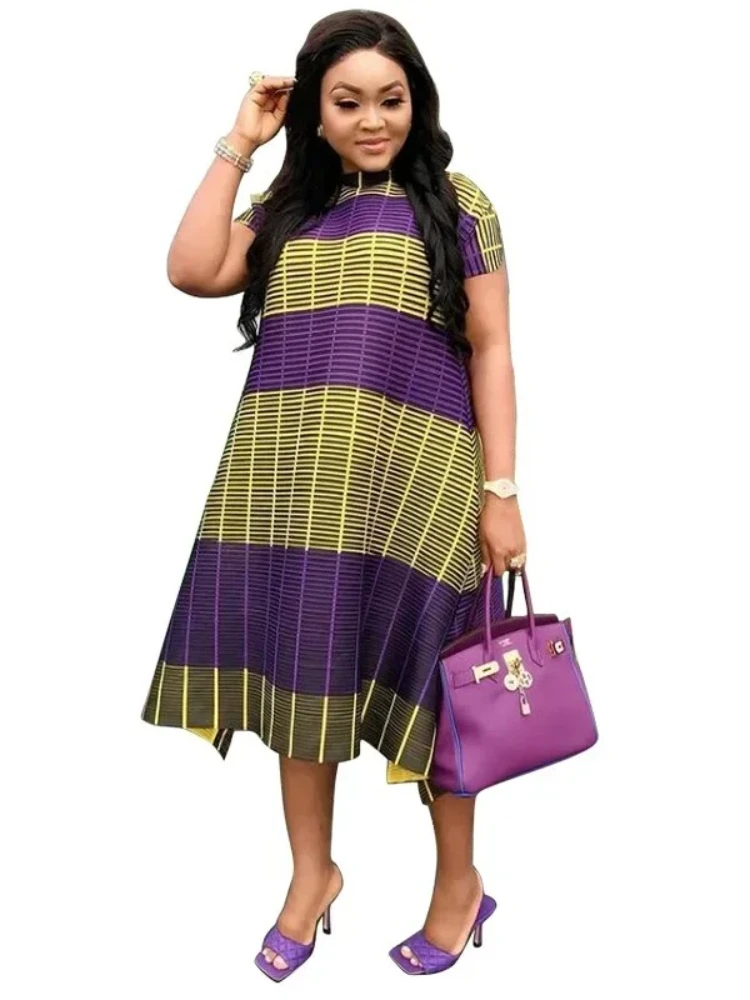 Новинка 2025, свободные женские платья больших размеров, двухцветное лоскутное повседневное прямое платье длиной до середины икры с круглым вырезом и короткими рукавами
Новинка 2025, свободные женские платья больших размеров, двухцветное лоскутное повседневное прямое платье длиной до середины икры с круглым вырезом и короткими рукавами