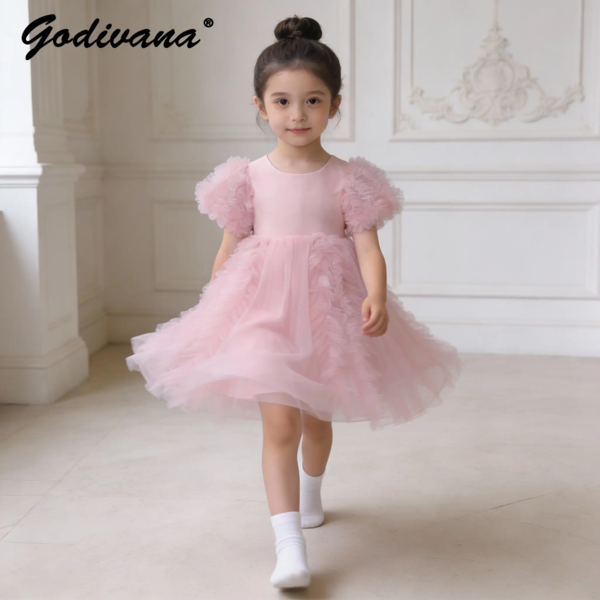 Cute and Sweet Baby Girls Summer New Mesh Princess Dress Kids Pink Fashion Tulle O-neck High Waist Birthday Performance Gown
Cute and Sweet Baby Girls Summer New Mesh Princess Dress Kids Pink Fashion Tulle O-neck High Waist Birthday Performance Gown