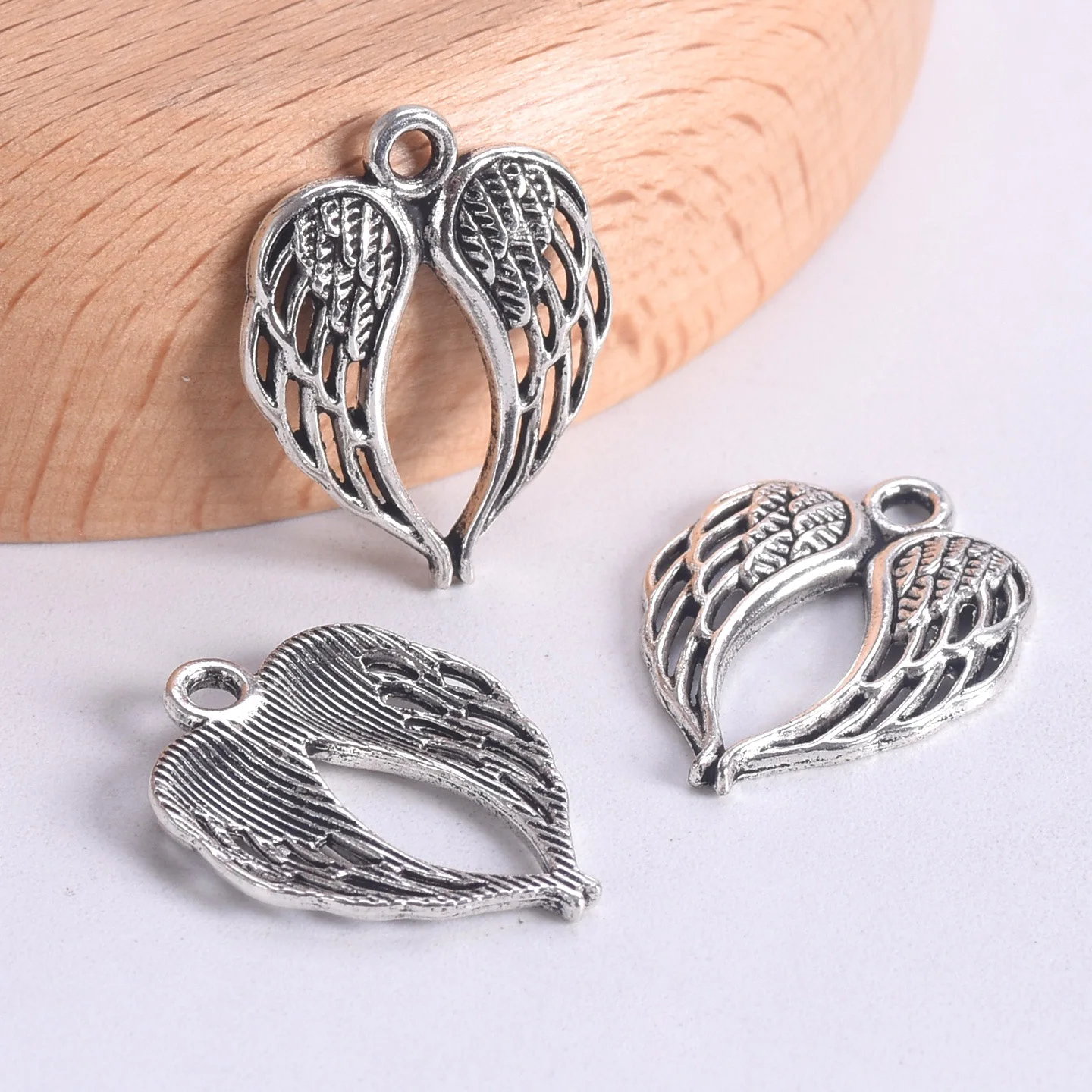 10pcs Angel's Wings Pendant 22x17mm Single Side Tibetan Silver Color Charm Beads Pendants For Jewelry Making DIY Crafts Findings
10pcs Angel's Wings Pendant 22x17mm Single Side Tibetan Silver Color Charm Beads Pendants For Jewelry Making DIY Crafts Findings