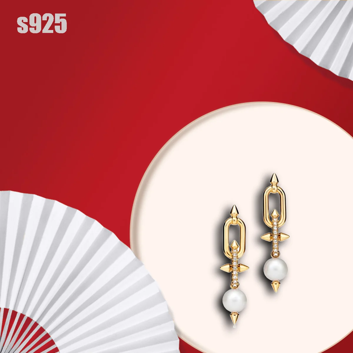 Серьги из чистого серебра 925 пробы Ретро классические высококачественные роскошные полые серьги, универсальные и модные
Серьги из чистого серебра 925 пробы Ретро классические высококачественные роскошные полые серьги, универсальные и модные