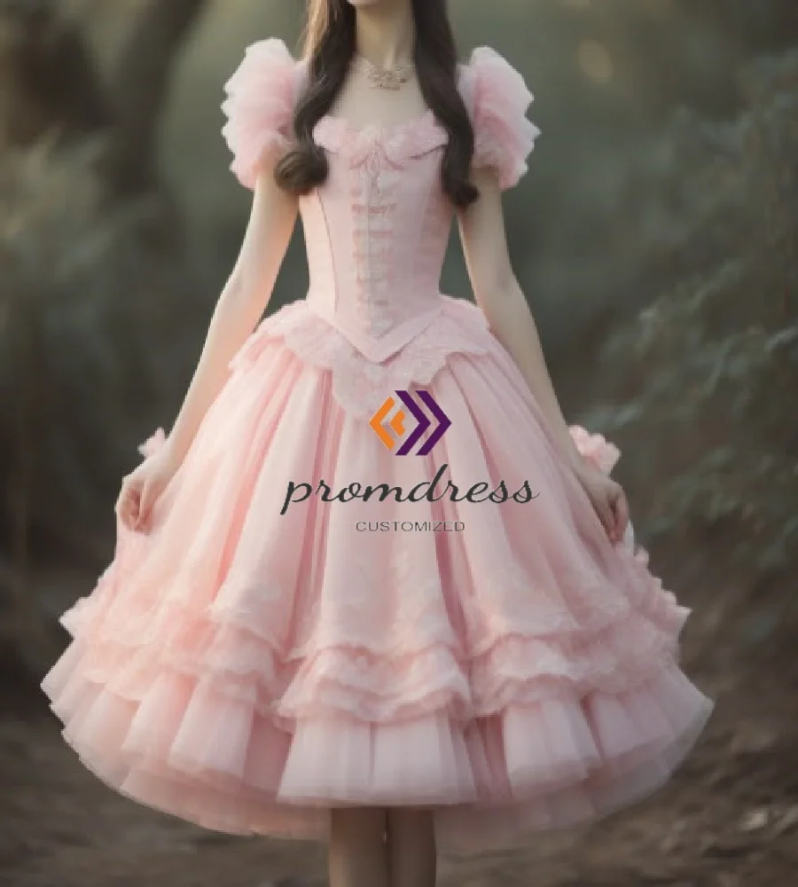 Сказочное розовое вечернее платье для косплея, элегантное короткое платье для выпускного вечера с многоуровневыми оборками, платье трапециевидной формы 2025 года, длиной до колена, одежда в викторианском стиле на день рождения 
Сказочное розовое вечернее платье для косплея, элегантное короткое платье для выпускного вечера с многоуровневыми оборками, платье трапециевидной формы 2025 года, длиной до колена, одежда в викторианском стиле на день рождения