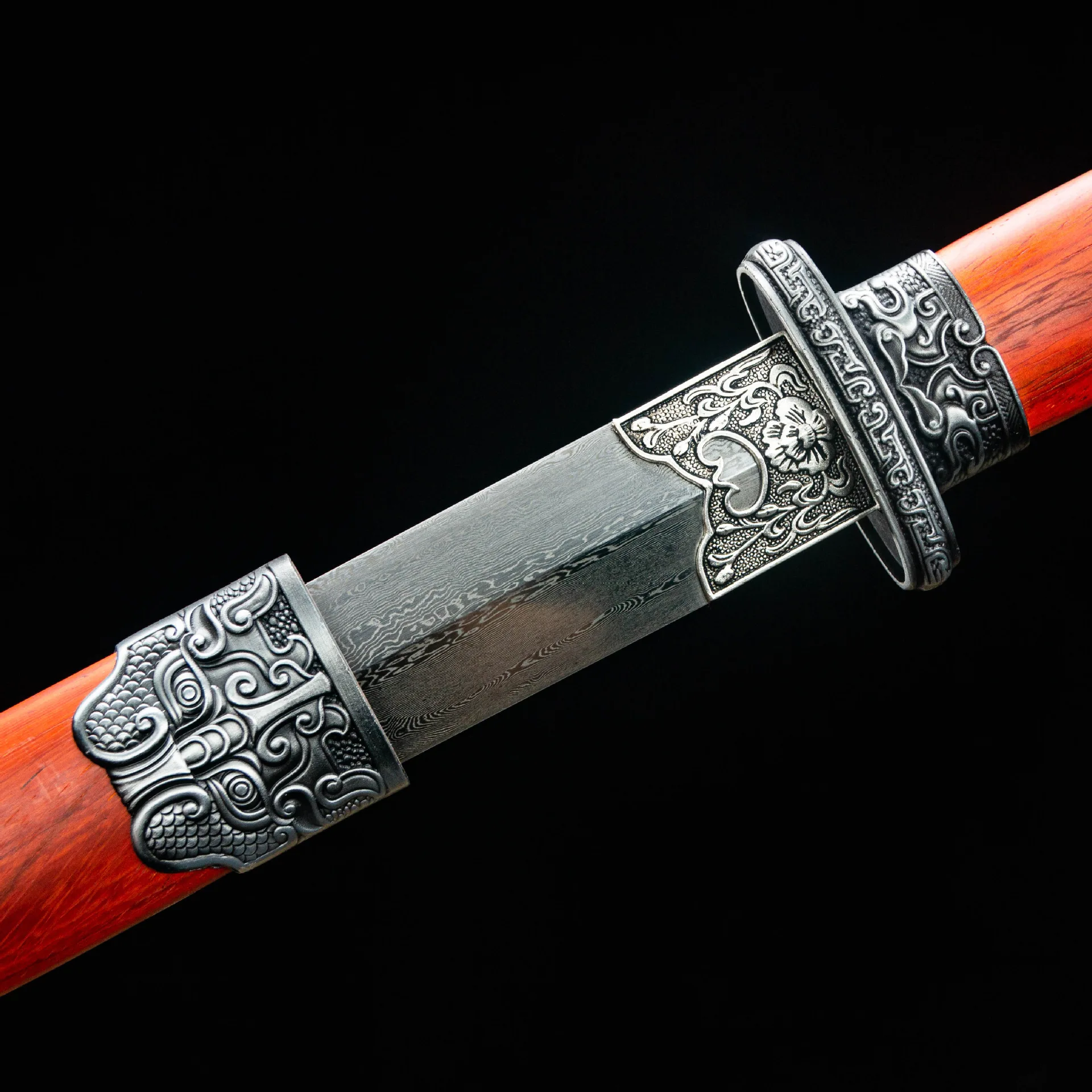 109cm Damascus steel real sword metal hand-forged ring hand Chinese sword film sword integrated sword sharp cold weapon katana
109cm Damascus steel real sword metal hand-forged ring hand Chinese sword film sword integrated sword sharp cold weapon katana