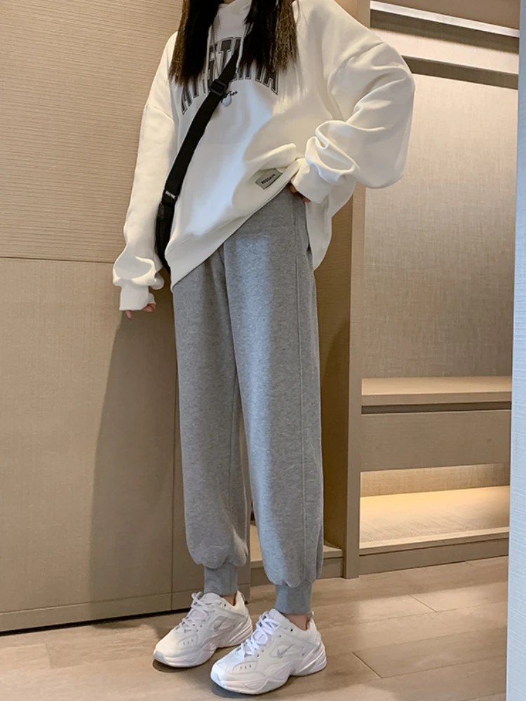 Повседневные брюки до щиколотки, женские мешковатые брюки с высокой талией, осенние универсальные брюки с завязками на ногах, спортивные молодые студенческие модные шикарные Ulzzang, новинка
Повседневные брюки до щиколотки, женские мешковатые брюки с высокой талией, осенние универсальные брюки с завязками на ногах, спортивные молодые студенческие модные шикарные Ulzzang, новинка