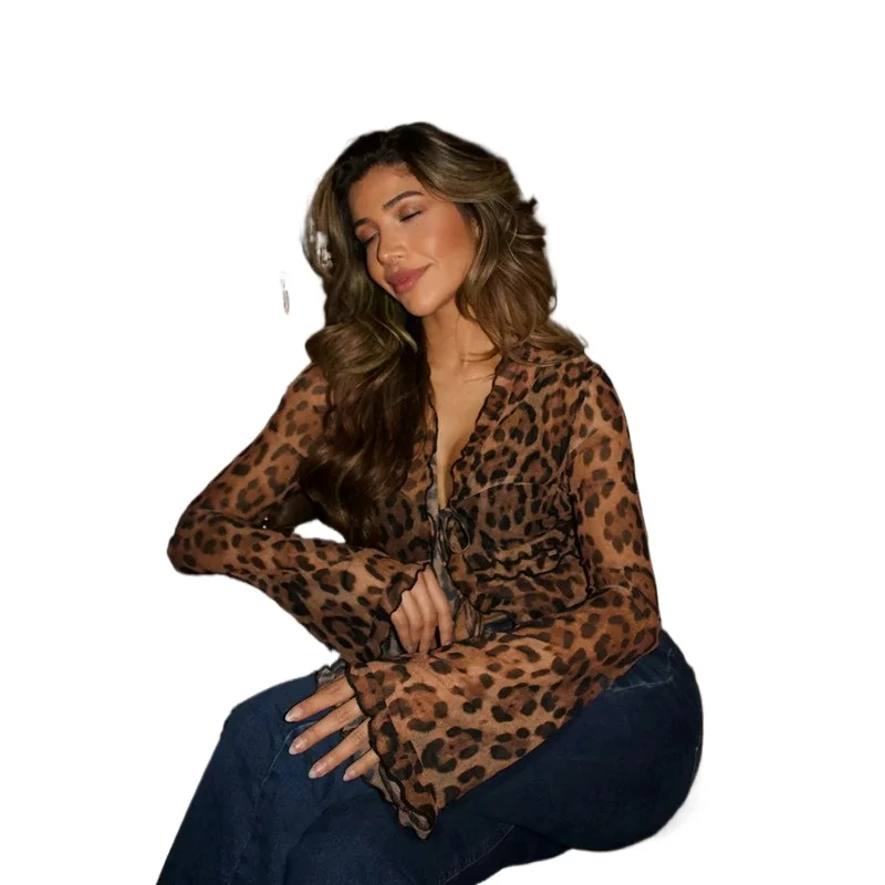 2026 Spring New Style Thin Slightly Translucent Slimming Cardigan Top Retro Leopard Print Lace-up Flared Sleeve Shirt for Women
2026 Spring New Style Thin Slightly Translucent Slimming Cardigan Top Retro Leopard Print Lace-up Flared Sleeve Shirt for Women